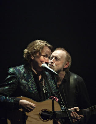 - Du er litt homo du, Jan Eggum