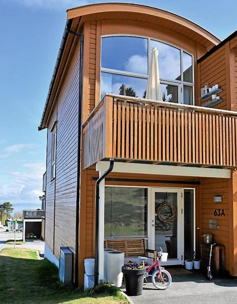 SENTRUMSN�RT: Den kjedede eneboligen er stram og moderne, og ligger tett p� naturen like utenfor Trondheim sentrum.  FOTO: Anniken Zahl Furunes
