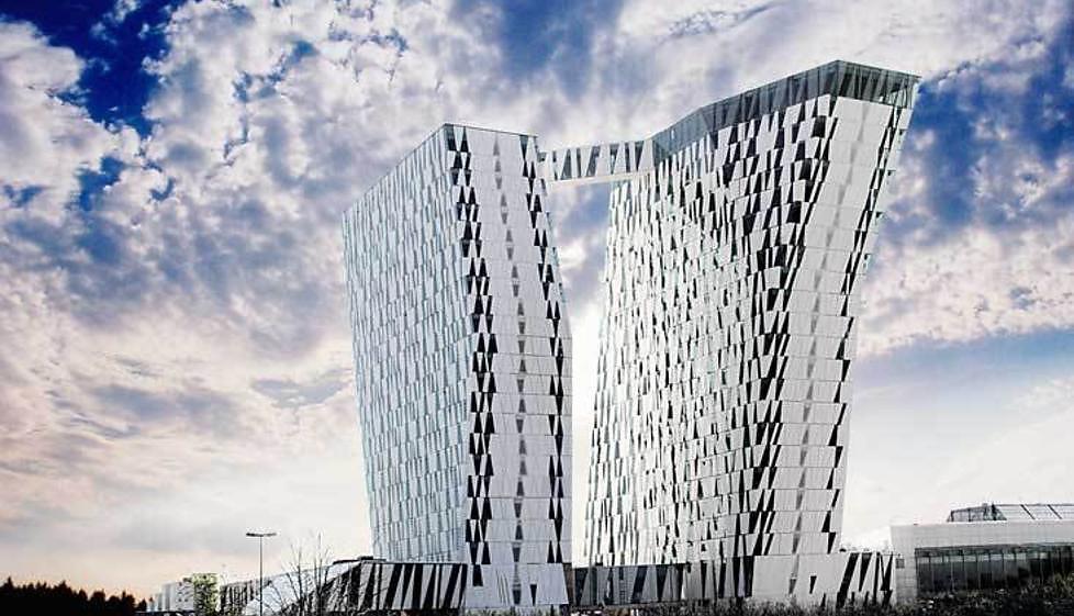NORDENS ST�RSTE: Med sine 23 etasjer og 812 designv�relser er Bella Sky Comwell Nordens st�rste hotell. Foto: HOTELLET