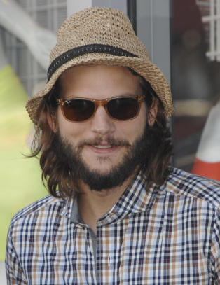 Ashton Kutcher droppet hjeml�s-sveisen