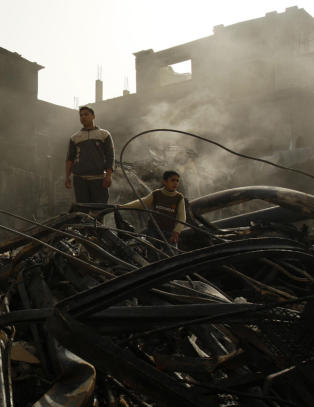 Våpenhvilen på Gaza slår allerede sprekker