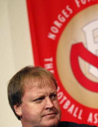 Advokatfirma skal granske internasjonale overganger