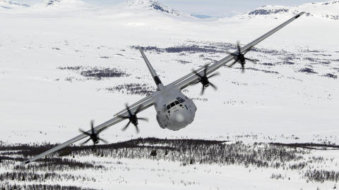KAN HA STYRTET: Klokka 19 i kveld var det ikke klarlagt om det er vrakdeler fra det savnede Hercules-flyet som er funnet. Foto: Forsvaret KAN HA STYRTET: Klokka 19 i kveld var det ikke klarlagt om det er vrakdeler fra det savnede Hercules-flyet som er funnet. Foto: Forsvaret