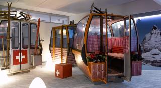 ALPESAVN: Med skigondoler blir kanskje ikke savnet etter alpene s� p�trengende? G�yale m�terom er det i hvert fall. FOTO: Camenzind Evolution