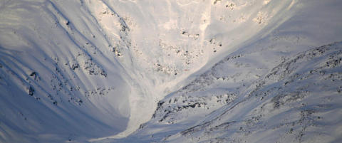 Fant skredofre fem og seks meter under snøen