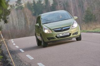 OPEL CORSA: Fin småbil med bra plass og gode kjøreegenskaper. OPEL CORSA: Fin småbil med bra plass og gode kjøreegenskaper.