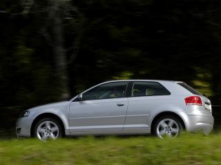 AUDI A3: Gir litt bedre kvalitetsfølelse enn andre kompaktbiler. AUDI A3: Gir litt bedre kvalitetsfølelse enn andre kompaktbiler.