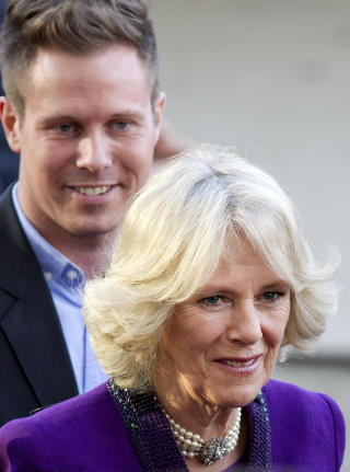 AUF-LEDEREN: AUF-leder Eskil Pedersen møtte hertuginnen av Cornwall, Camilla, i dag.
Foto: Erlend Aas / Scanpix AUF-LEDEREN: AUF-leder Eskil Pedersen møtte hertuginnen av Cornwall, Camilla, i dag.
Foto: Erlend Aas / Scanpix