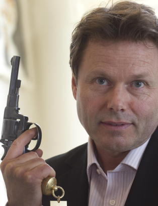 Skarpskodd psykiater fikk gyllen revolver