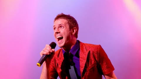DISKOR�ST: Jake Shears fra Scissor Sisters bidrar p� et av sporene p� �Folila�. Foto: Eirik Helland Urke/Dagbladet