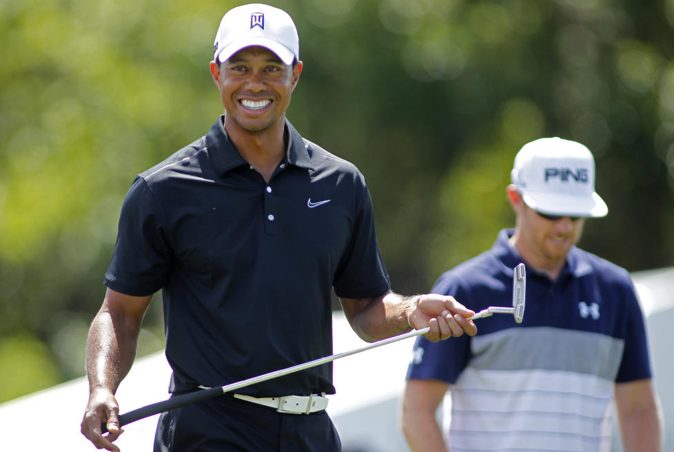 SMERTEFRI: Tiger Woods merker ingenting til akillesproblemene han har slitt med den siste tida, og spiller solid golf under Arnold Palmer Invitational.Foto: SCANPIX/REUTERS/Joe Skipper