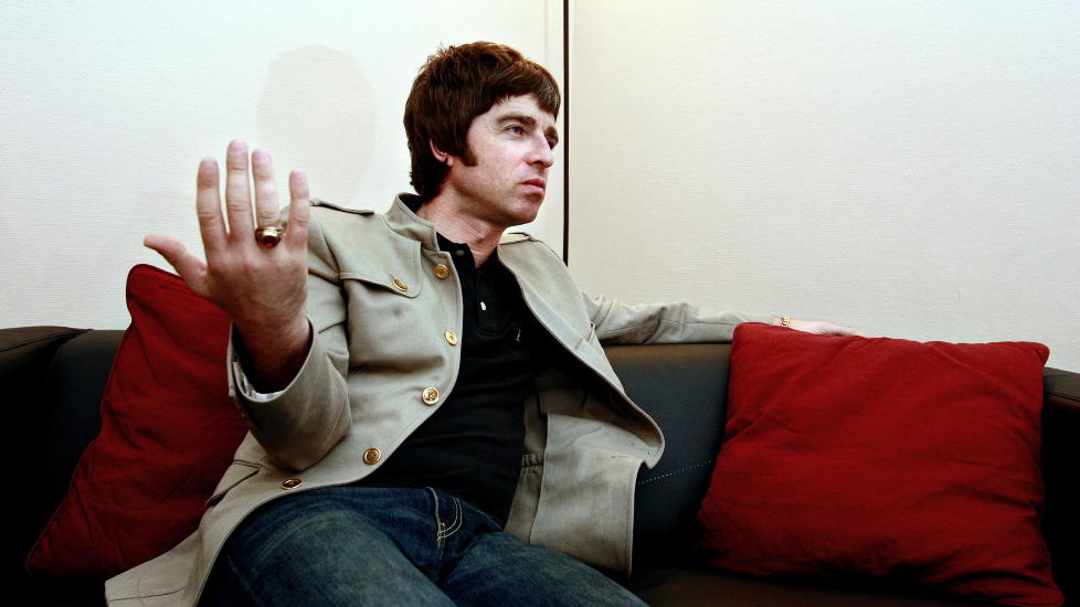 TIL KOLLEN: Noel Gallagher og hans nye band skal spille p� Oslo-festivalen Kollen i sommer. Bildet er tatt f�r en Oasis-konsert i Oslo i 2006. Foto: HENNING LILLEG�RD/DAGBLADET.
