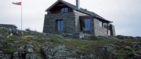 Pakket huset inn i gr�stein