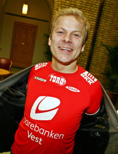 - Vinner Brann serien igjen, sniker jeg med drakta på regjeringskonferanse