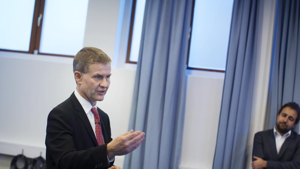 PRESSEKONFERANSE I: Erik Solheim i SV holder pressekonferanse i forbindelse med sin avgang som milj�- og utviklingsminister. Foto: Kyrre Lien / Scanpix