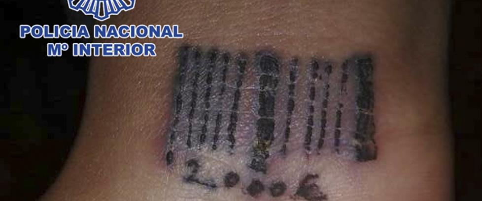Halliker tatoverte sine prostituerte med strekkoder