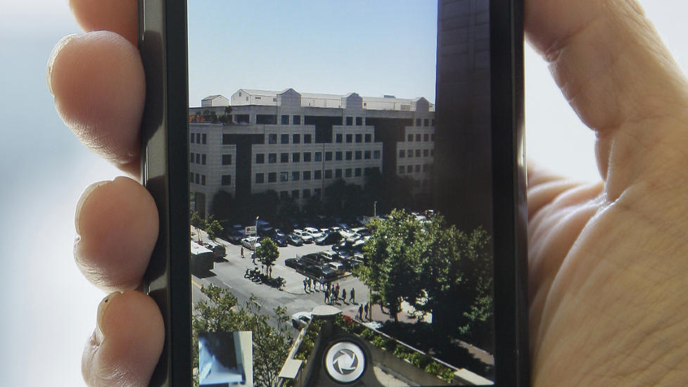 FARLIGE APPS: Svenske nettaviser advarer mot en applikasjon som kan stjele bankinformasjon fra de som logger seg p� nettbanken via Android-telefoner. Illustrasjonsfoto:  Scanpix