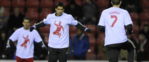 �Den som tr�kker op� Su�rez, tr�kker p� Liverpool-supporterne�