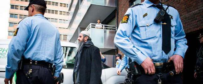 - Gir oppskrift p� drap og terrorceller i Norge