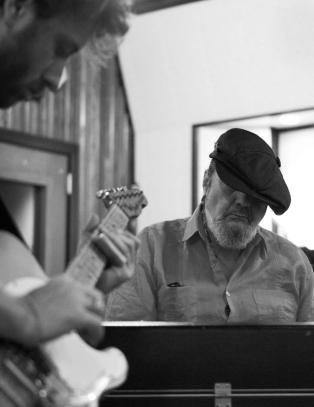 Perfekt match n�r Dr. John m�ter The Black Keys