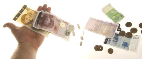- Glem fengsel, moderne straffer kommer i form av pengekrav
