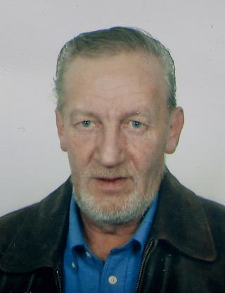 PAPPA: Tore Erling Aker døde i 2010, og ga Linda mot til å starte strikkinga. Foto: PRIVAT PAPPA: Tore Erling Aker døde i 2010, og ga Linda mot til å starte strikkinga. Foto: PRIVAT