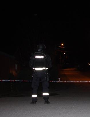 Bev�pnet politiaksjon p� Skedsmokorset