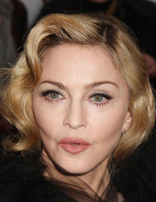 Vil at Madonna skal gå ned på kne og be om tilgivelse på riksdekkende tv