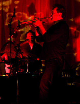 Heftig og begeistrende trio