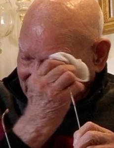 James (98) ble født på ny da han lærte seg å lese