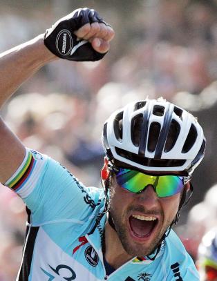 Boonen tok sin tredje seier i Flandern rundt