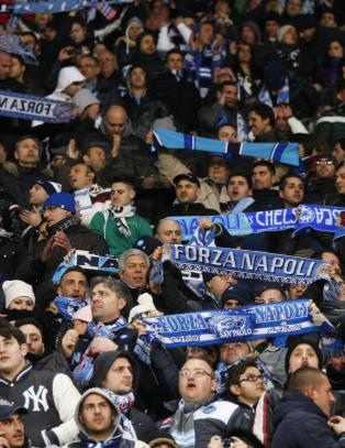 Napoli-fan knivstukket etter stopp p� bensinstasjon