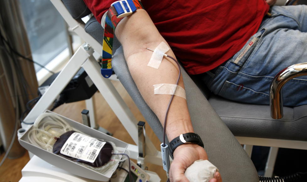 OPPDAGET FEIL: I Norge blir blodgivere testet med to tester for hepatitt B, UNN har avdekket at det i dette tilfellet bare ble gjennomf�rt en test. Dette kan f�re til at pasienter kan ha f�tt infisert blod. 
Foto: Tom E. �sthuus / Dagbladet.