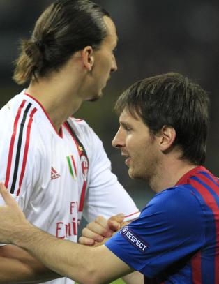 - Tenk hvis Messi kunne bruke h�yrefoten sin ogs�?
