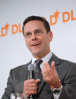 - James Murdoch gir seg som styreleder i BSkyB