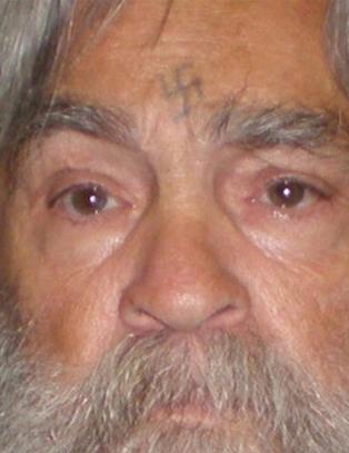 Nå kan seriemorderen Charles Manson (77) prøveløslates