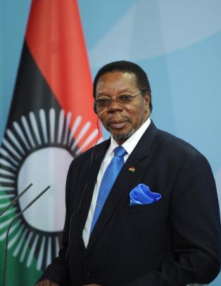 Malawis president døde etter hjerteinfarkt