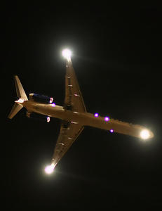 - Jeg hilser alltid h�flig ved � blinke med landingslysene