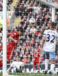 Suarez forhindret Liverpools sjuende tap p� �tte kamper