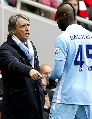 Mancini h�per Balotelli blir hardt straffet