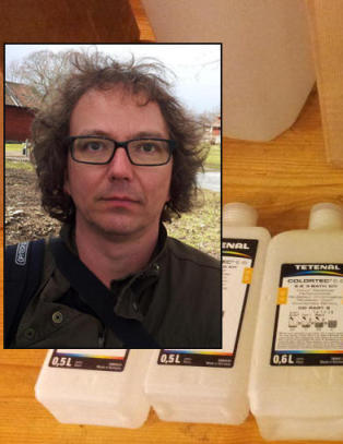 Ble p�grepet etter kj�p av fotokjemi