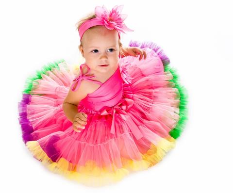 PRINSESSENAVN: Tre fornavn er en prinsesse verdig, men i Sverige er det vanlig også blant folk flest. www.colourbox.com PRINSESSENAVN: Tre fornavn er en prinsesse verdig, men i Sverige er det vanlig også blant folk flest. www.colourbox.com