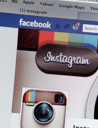 Facebook kj�per fototjenesten Instagram