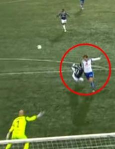 Her mener Deila at Haugesund-spilleren skal ha rødt kort