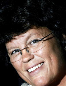 Anne Holt: -Rettssaken m� tv-overf�res