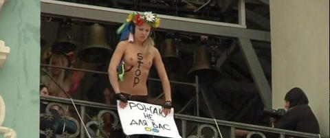 Her f�r toppl�saktivistene bjellene til � ringe