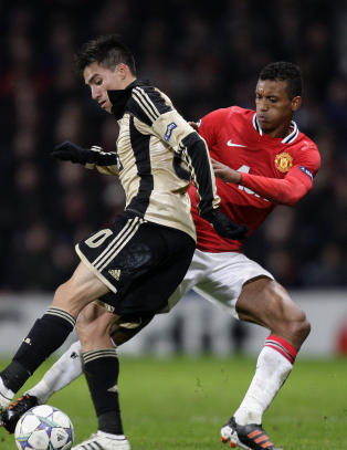 - United gir 200 mill og to spillere for Gaitan