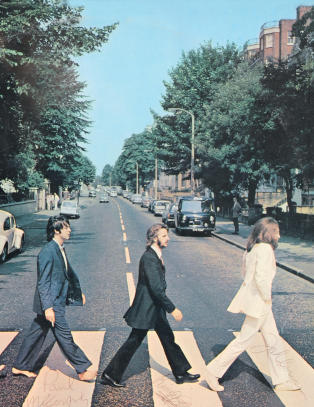 Stiller ut forfalskninger