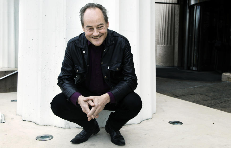 KUL KULTHELT: �En herre med bart�, med minihiten �Je har itte bruk for giftering� kom i 1985. N� er Eldar V�gan tilbake p� plate under eget navn. Foto: Steinar Buholm.