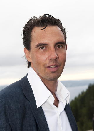 OVERRASKET: Claus Lundekvam er overrasket over gamleklubben Southamptons framganger, som trolig ender i Premier League-spill neste sesong.Foto: Marit Hommedal / SCANPIX OVERRASKET: Claus Lundekvam er overrasket over gamleklubben Southamptons framganger, som trolig ender i Premier League-spill neste sesong.Foto: Marit Hommedal / SCANPIX